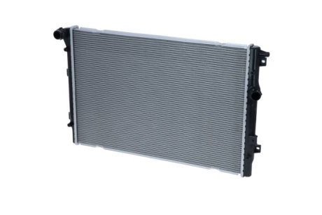 Радиатор охлаждения VW Sharan/Tiguan 07- NRF 59352